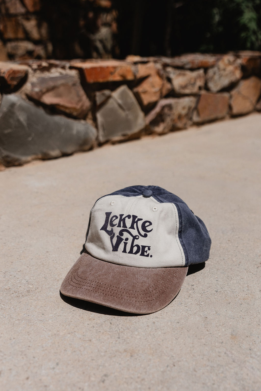 Lekke Vibe Vintage Cap - Brown & Blue - Image 3