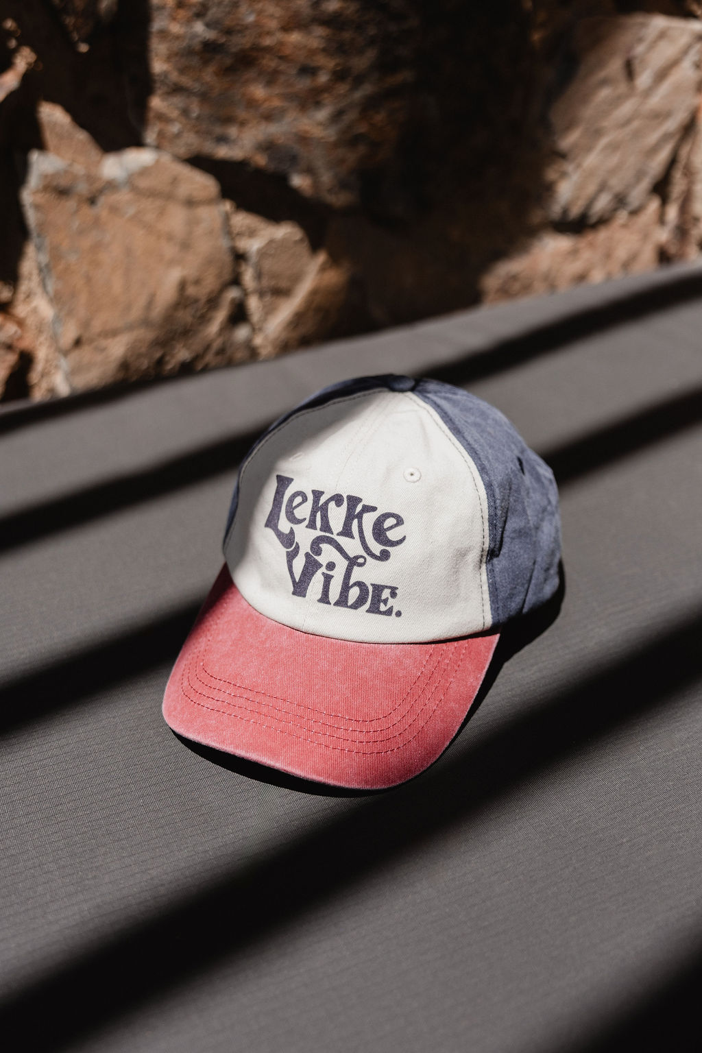 Lekke Vibe Vintage Cap - Red & Blue - Image 5
