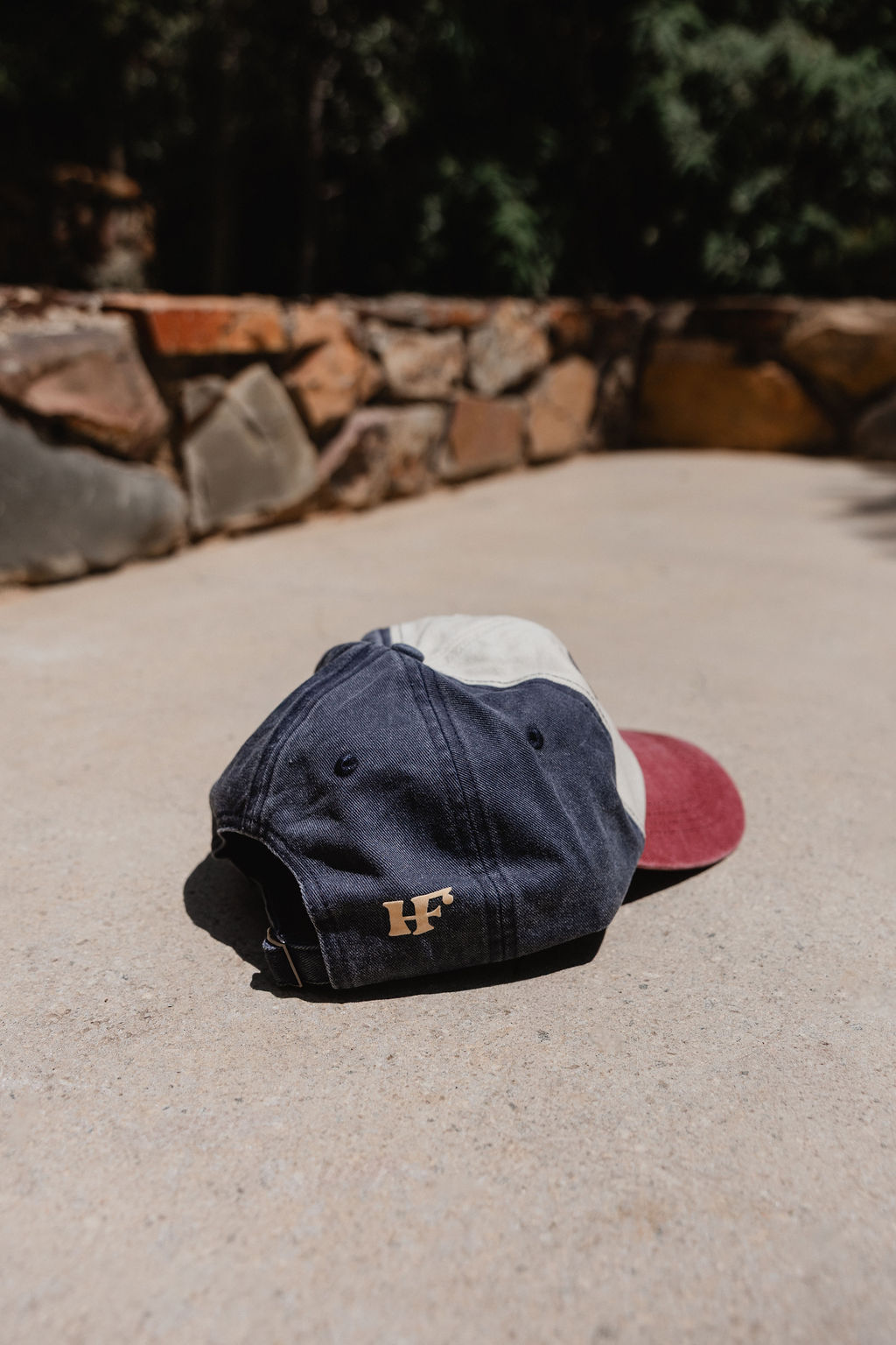 Lekke Vibe Vintage Cap - Red & Blue - Image 3